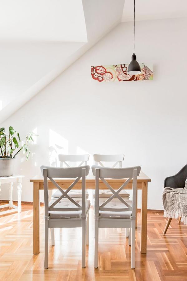 Relax Into Loft Living At A Light-Filled City Escape Budapeste Exterior foto