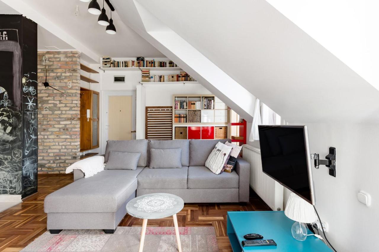 Relax Into Loft Living At A Light-Filled City Escape Budapeste Exterior foto