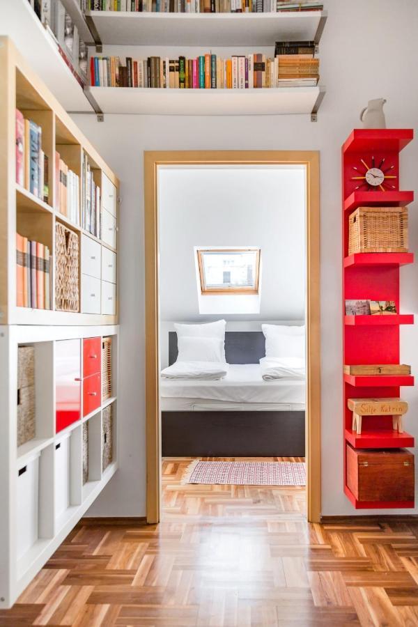 Relax Into Loft Living At A Light-Filled City Escape Budapeste Exterior foto
